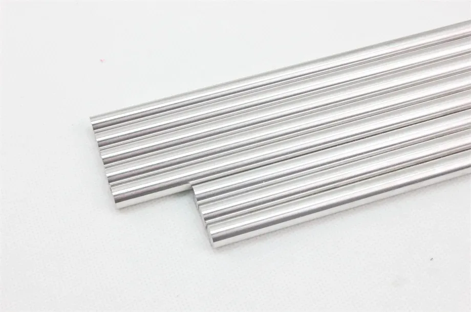 टंगस्टन मिश्र धातु की छड़ें